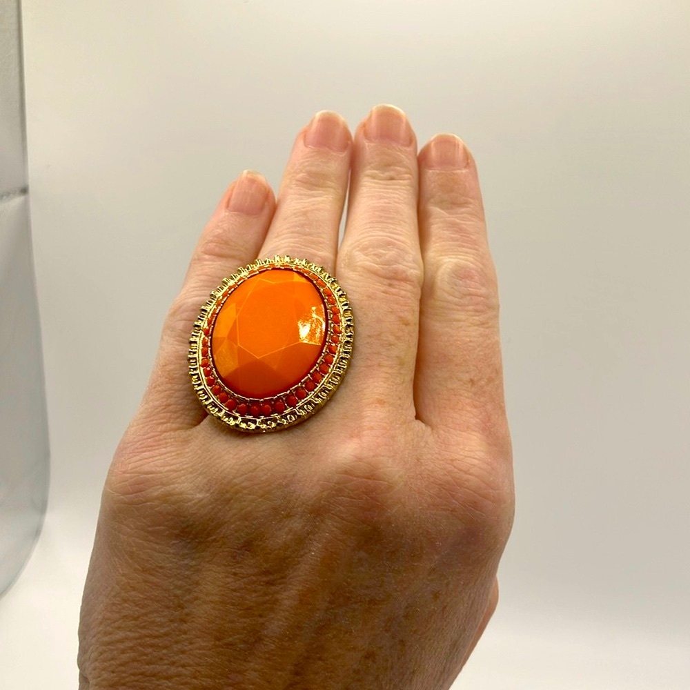 Vibrant Pink and Orange Ring Set with Floral Design stretch rings 2/$20🎉 - Picture 6 of 8